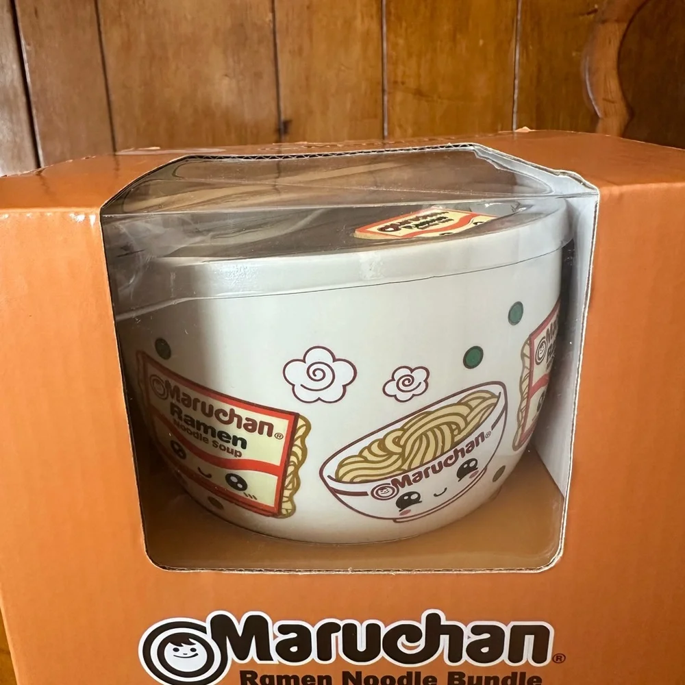 Maruchan Ramen Noodle Bowls BundleTake Out Bowl With Chopsticks Collectible